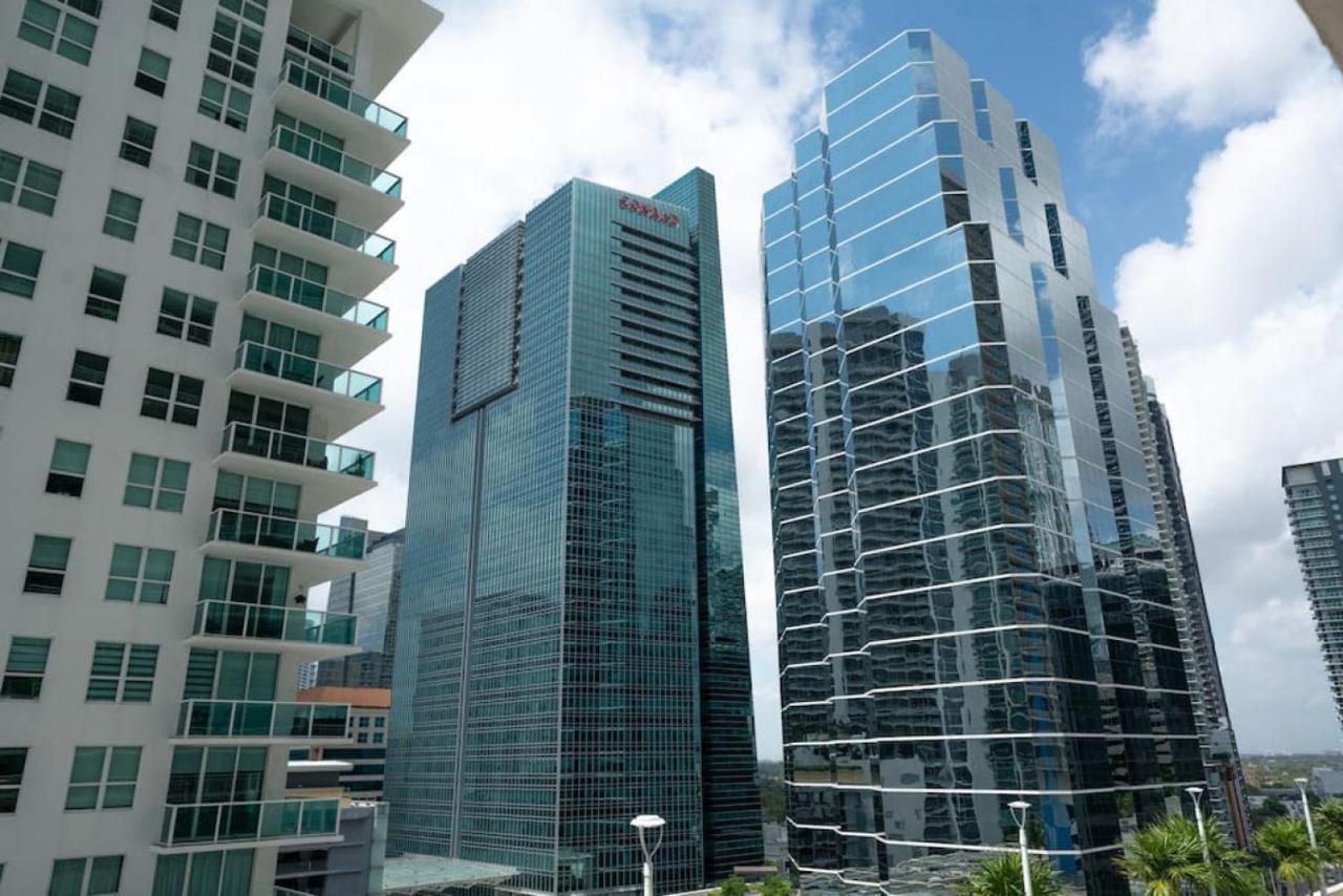 Holiday home 2bed 2 Bath Airbnb Friendly Building With Pool, Hot Tub, And Gym Miami